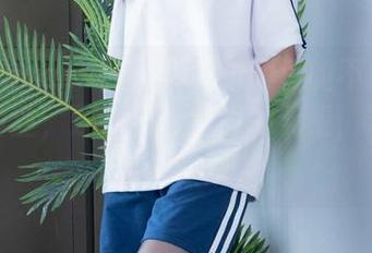 BoBoSocks袜啵啵 – 小甜豆的不仅仅是珠光白丝，还有脚尖透明的元素，呼之欲出的浪漫…