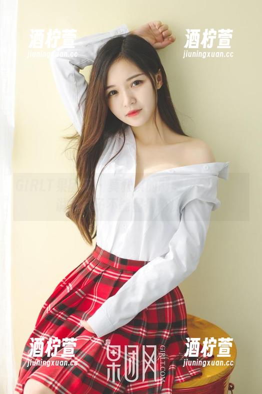 GIRLT果团网 - 莫雅淇的制服作品集：谁说书呆子不能显得俏皮呢？