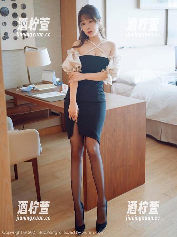 HuaYang花漾 - 赵惟依coco：定制连衣裙写真，那种让人停下来的姿态