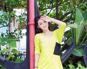 IMiss爱蜜社 – 这就是SISY思？原图和图包里藏的可不仅仅是礼服哦。