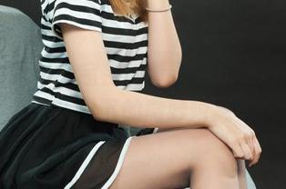 Ligui丽柜 – 宝宝的青春，記住：那些在玉趾下的微妙瞬息