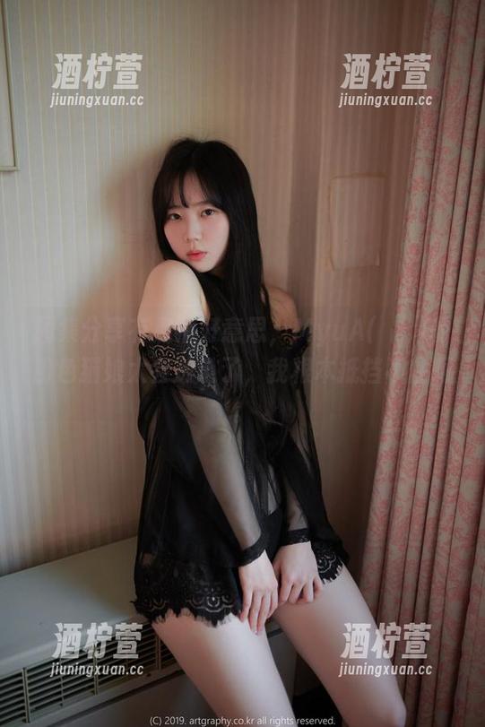 图集分享有点不好意思，MyuA(뮤아)的粉色猫娘太会放电了，我根本抵挡不住啊。