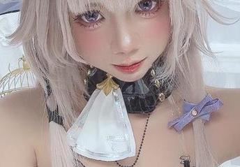 PoppaChan脱离现实的“爱丽丝”写真，下载前准备好了吗？