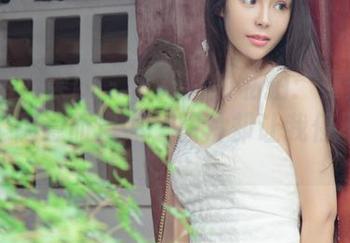 UGirls尤果网 – 于梓馨的私拍：夏天就该这样，随意而自然，图片却让我停不下来。