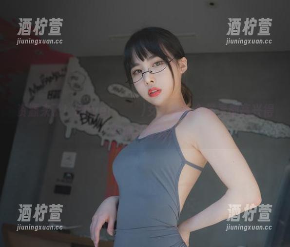 资源来了！Uhye(이유혜)女王让每个像素都高兴得在疯狂打转！