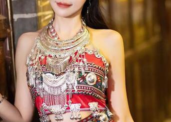 XIAOYU语画界 – 程程程的定制图集，丝袜就是很高级吗？不明白。