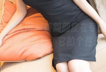 Xiuren秀人网 – 唐翩翩皮衣专题：如果一件衣服有性格，它的个性是啥？