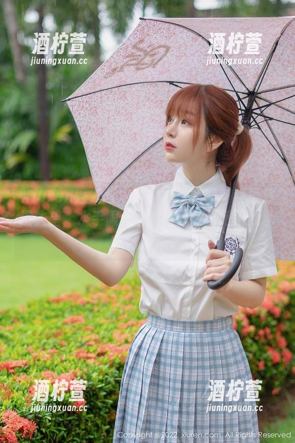Xiuren秀人网 - 奈奈Fox的图册我果然没失望，水手服造型超得分，好吧，我承认我爱了。