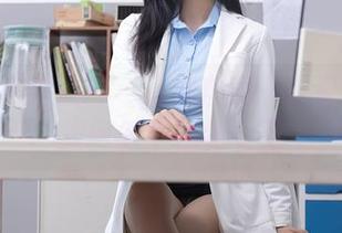 Xiuren秀人网 – 高清帝国：小逗逗教你如何做个轻松女王