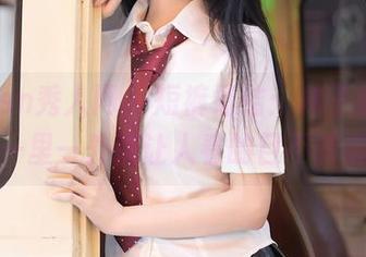 Xiuren秀人网 – 短裤情结：林子欣，图包一里一外都让人看的目不转睛。