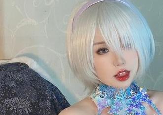 拯救单调的一天，看一北亦北的玛修同人服，图库热情洋溢，高清细节又让我想起穿衣的烦恼。