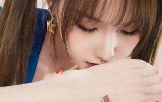 丽柜 – 晴晴的丽柜典藏合集，不知道是不是衣服在与我低语呢？