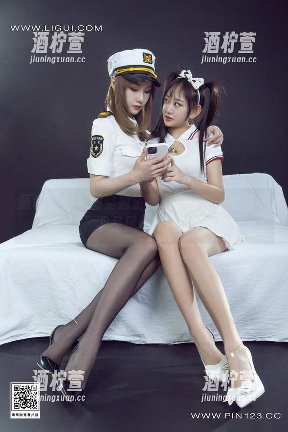 丽柜 - 潘潘的空姐资源现实版：上是蓝天，下是风…你懂的。