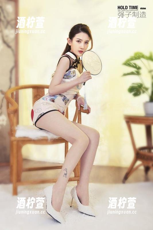 丽柜 - 修女甜甜对比，何必追求二次元？最新美图带你重温青春！
