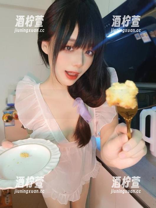 九言的办公室，不乏趣味—无圣光合集等你窥探