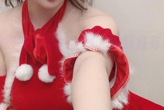 依依超级懒的制服全集，她到底有多少套啊！