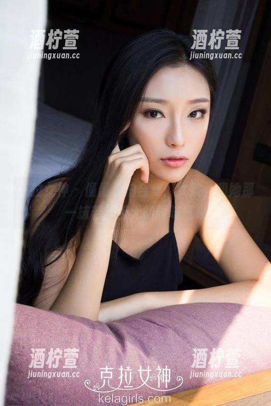 克拉女神 - 僮僮私拍合集：女孩，和她那一抹若有若无的暧昧气息