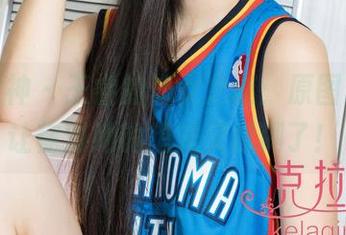 克拉女神 – 王睿的修女之谜：原图更新，让你对她的想法又模糊了！