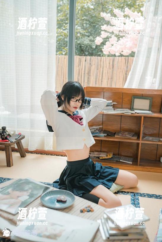 你敢信？这个蓝色水手服的图包，兔玩映画这次的资源又让人意外了，饱眼福呀！