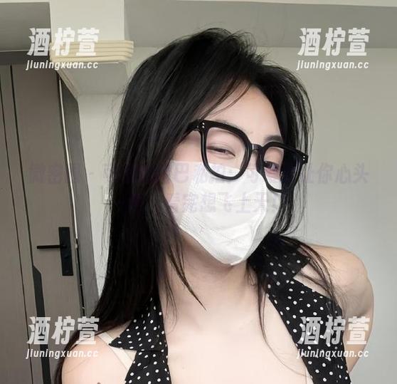 微密圈 - 可爱的肉巴私拍：可爱到让你心头一颤，看完想飞上天！