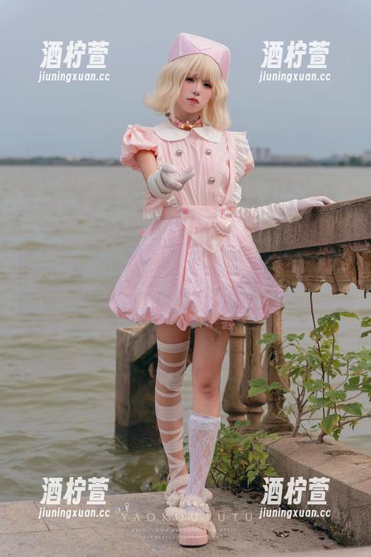 别看咬人小小兔长得是小兔子，泳装全套里藏着大心机吧！