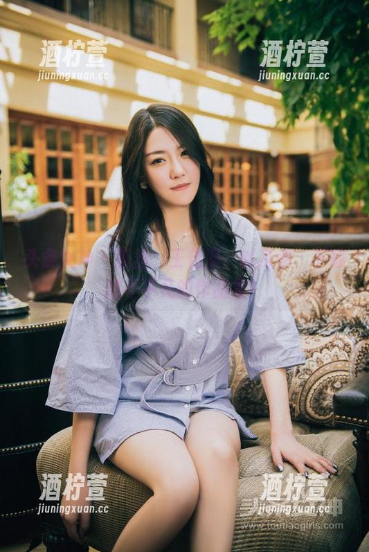 头条女神 - 蕾丝、王佳凝、以及你，下载这不平凡的作品集！