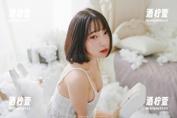姜仁卿(강인경)的原图，温柔夜晚，为什么会让我想起流星雨呢？