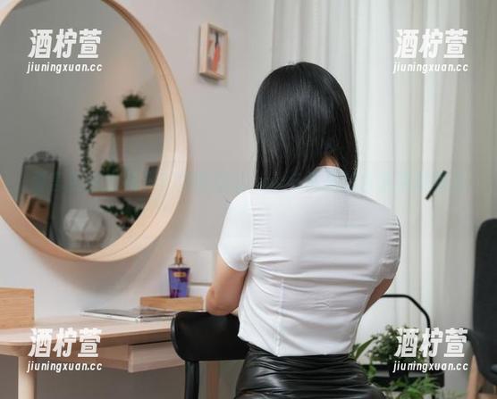 誓言要穿出花样？宋哈娜的cos与裤里丝合集来拯救你！