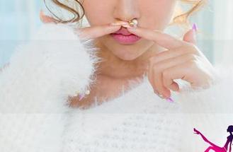 尤果网 – 李易童的女友图包，下载后小心别上瘾哦！