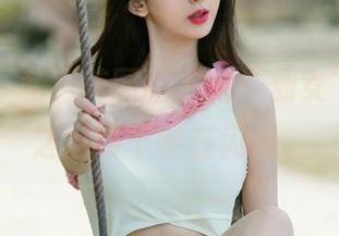 尤果网 – 私房美图路上的“仙女”，杨乔之这四个字在闪烁。