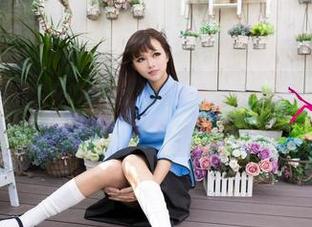 尤果网 – 青树和少女的组合，资源照亮了我的屏幕，美图能让我晃神。