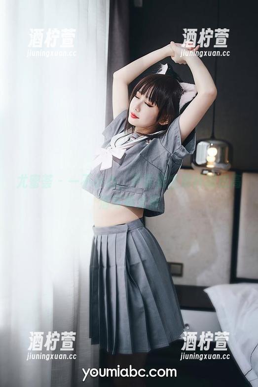 尤蜜荟 - 一不小心，尹菲把世界杯搞成高清写真大展