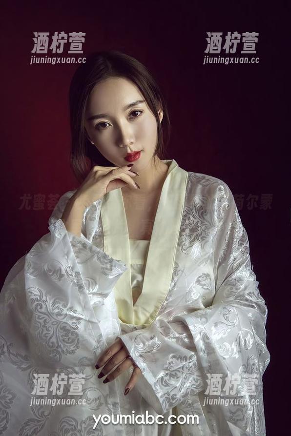 尤蜜荟 - 免费给你看，王雨纯的“荷尔蒙之军”图片，真就没底线啊...