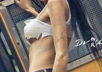 推女神 – 吕梦玉兔女郎写真：她的眼神，不小心就能抓住你的小心思，就像兔子抓胡萝卜。