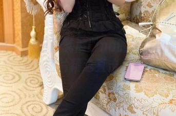 推女郎 – 一出门就被Lina的镂空图惊到了，图片精选直击者心