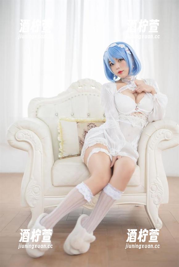 美图更新：杏子夫人和她的白裙子——就让我瞄一眼就好！