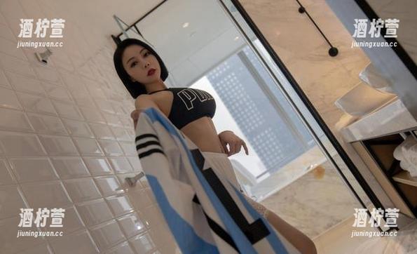 果儿Victoria 微密圈 - 果儿Victoria的最新裤里丝分享,别说我没提醒你,真的超省事。