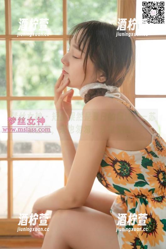 梦丝女神 - 短裤果然是夏日的魔法——苏柔图包，来也匆匆，去也匆匆。
