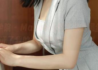 模范学院 – Manuela玛鲁娜的黑丝，见证了我的免费图片音乐会？！