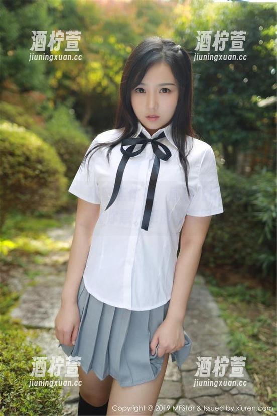 模范学院 - 甜蜜连体衣，唐琪儿il的私拍来啦，让你意外捧腹的套图！