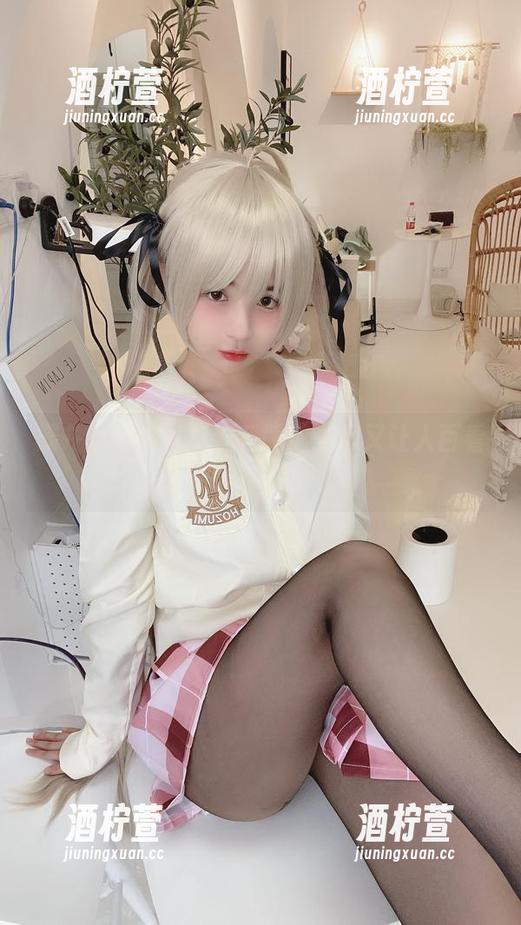 樱井宁宁的写真，制服随意但又让人百看不腻？
