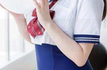 下载樱井小莜的万圣节作品，别忘了带上南瓜灯！