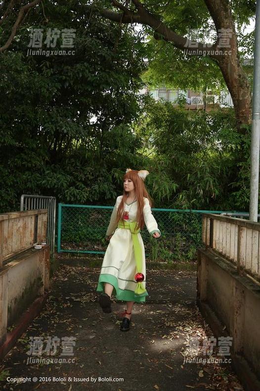 波萝社 - 晓茜sunny婚纱照更新！不过说真的，她让谁都想立马办婚礼！
