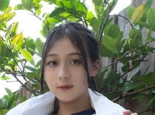 裤里丝在浅安安的私房写真里，这次又上演了什么传奇？
