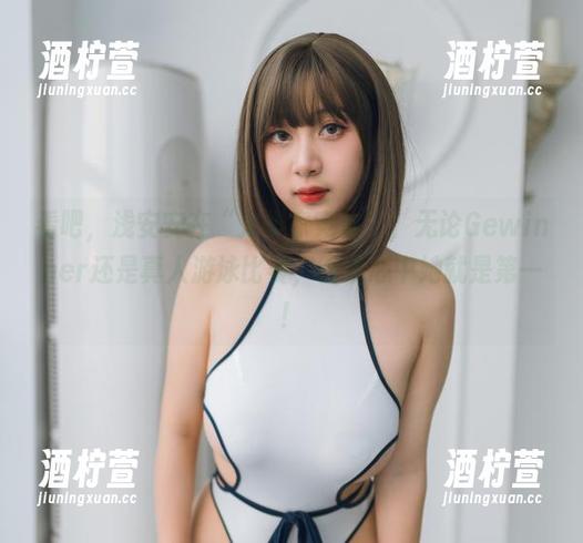 看吧，浅安安在“火华家竞泳”，无论Gewinner还是真人游泳比赛，在我心中她就是第一！