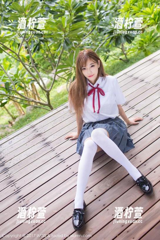 爱蜜社 - 原图和合集都很亮眼，石心琪的女孩们，是不是在认真打扮自己呢？