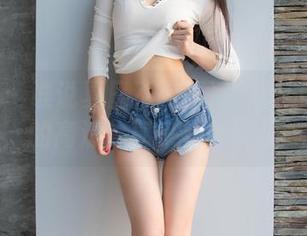 爱蜜社 – 谁说夏日不能清凉？程小烦不烦的高清分享来打破偏见
