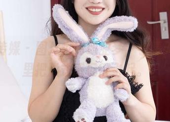 物恋传媒 – 图片也有职业梦，小晴天在这里把形式感玩得飞起。