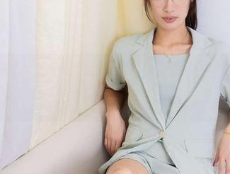 物恋传媒 – 我就问，青柠的美脚值得收藏吗？免费资源还不快来占便宜！