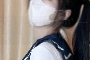 微密圈 – 看，双人写真中的“猪饲料”——这可不是一般的模特哦，细节满分